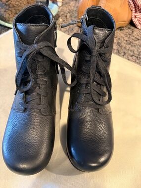 Dansko Sigourney Lace-Up Ankle Boots, Size 39